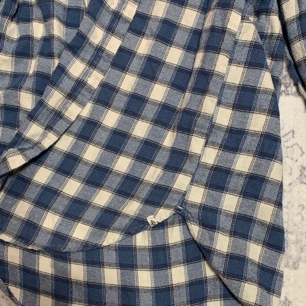 Volcom Blue and White Plaid Button-Up Shirt - Picture 9 of 9
